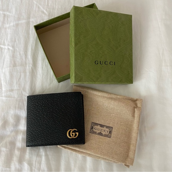Gucci GG Marmont Leather Bi-Fold Wallet - Picture 2 of 9